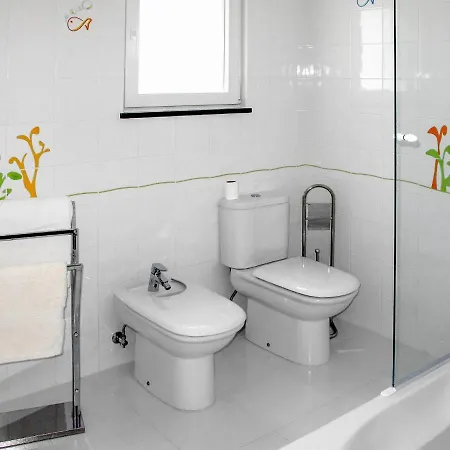 Porto Das Barcas Sleeps 7 With Pool Air Con And Wifi